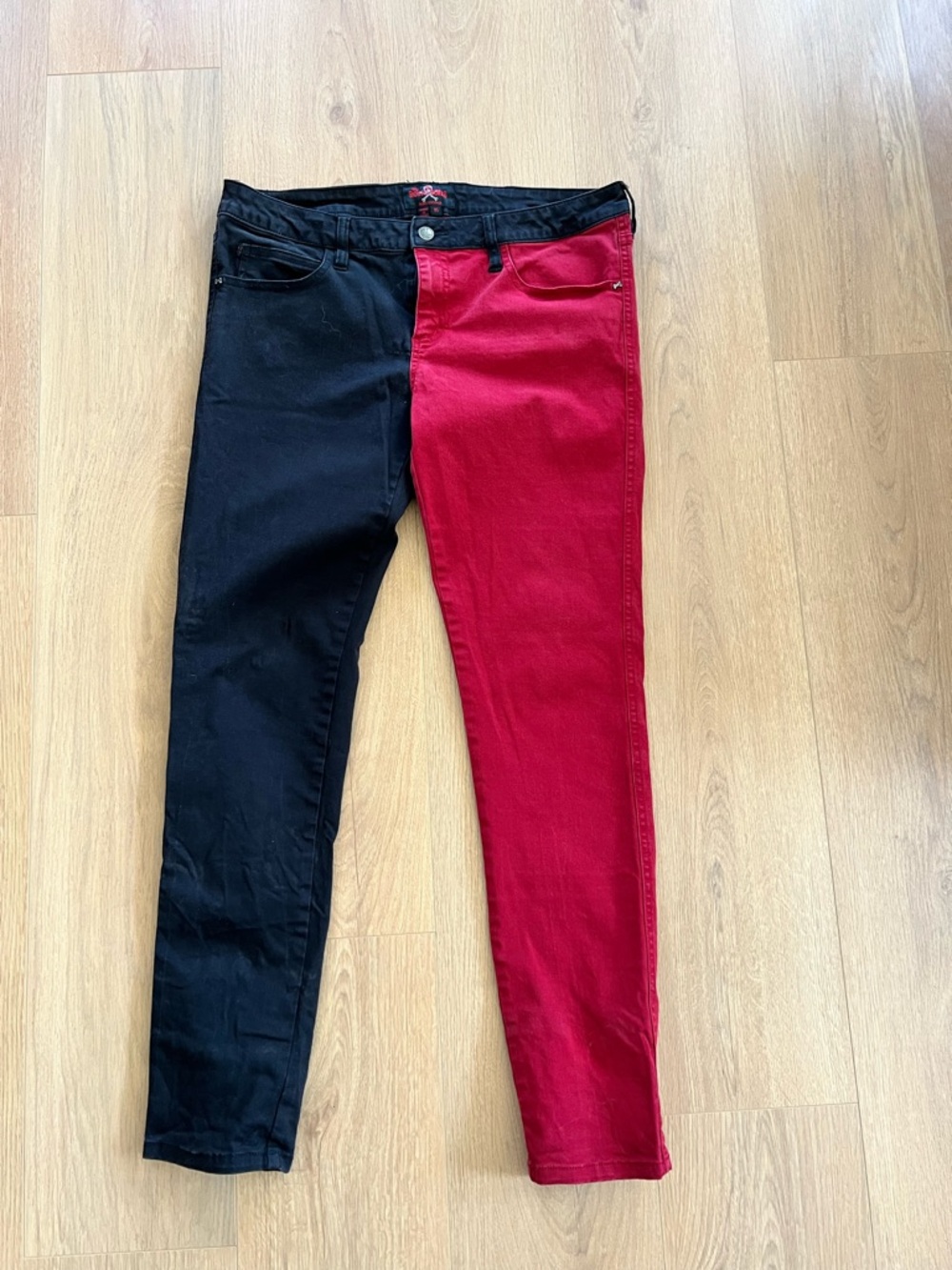 Royal Bones By Daang Goodman Goth Black and Red Split Leg Skinny. Size 15